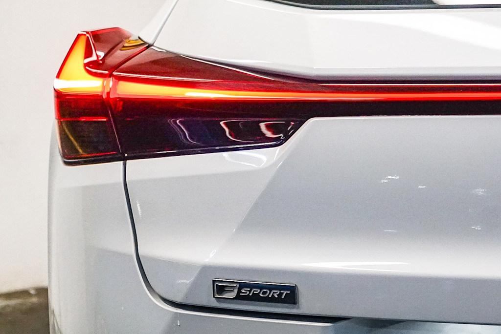 Thumbnail: 2019 Lexus UX - 21