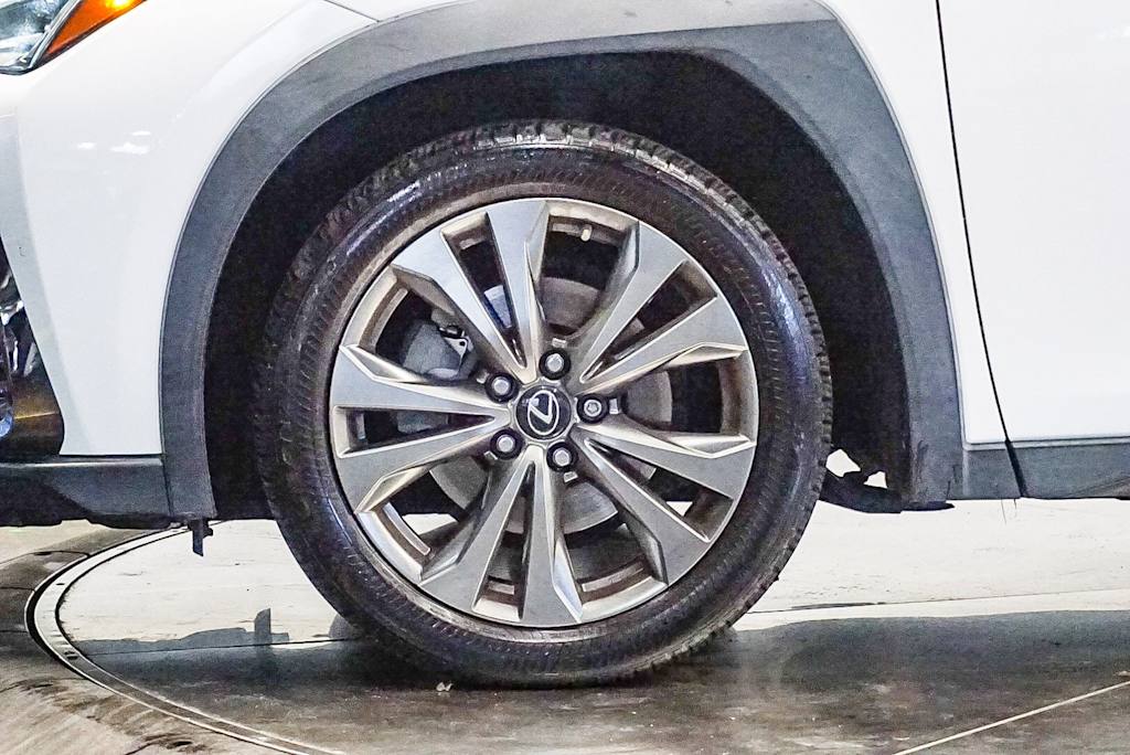 Thumbnail: 2019 Lexus UX - 5