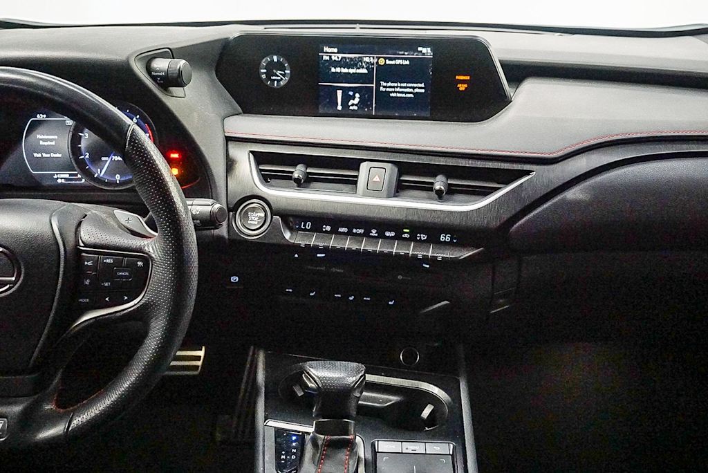 Thumbnail: 2019 Lexus UX - 7