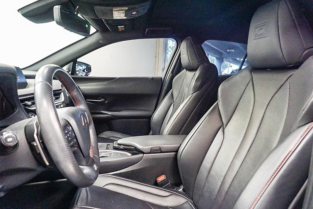 Thumbnail: 2019 Lexus UX - 9