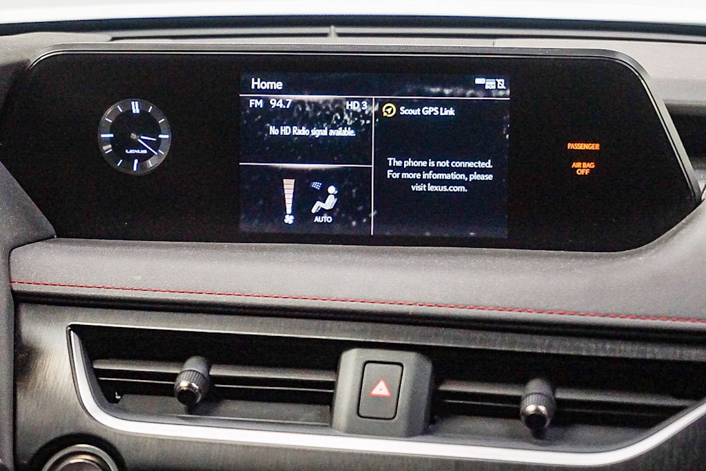 Thumbnail: 2019 Lexus UX - 24