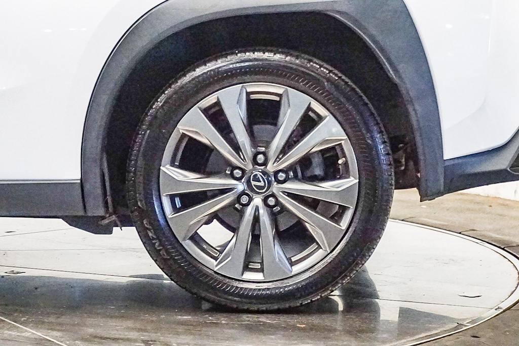 Thumbnail: 2019 Lexus UX - 20