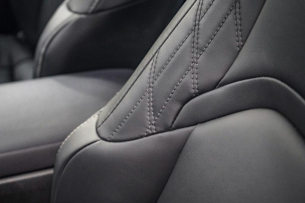 Thumbnail: 2025 Lexus UX - 25
