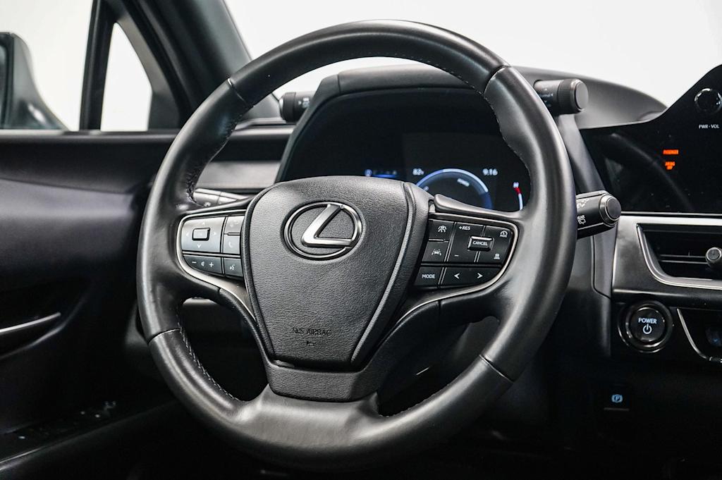 Thumbnail: 2025 Lexus UX - 10
