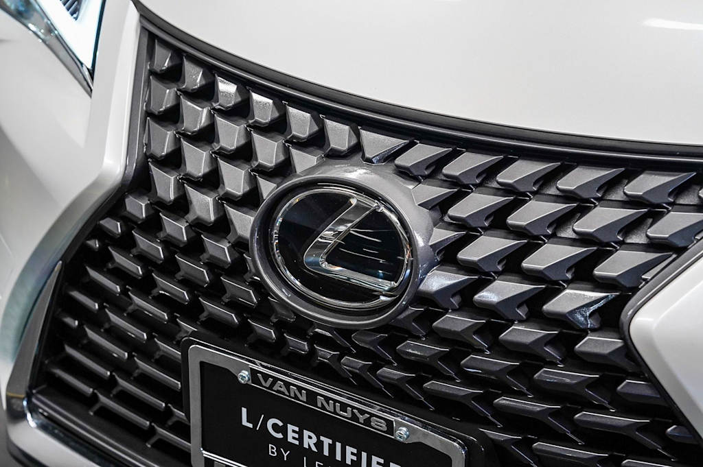 Thumbnail: 2025 Lexus UX - 6