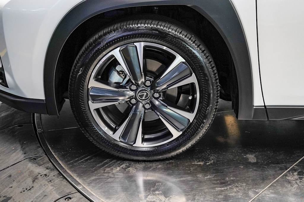 Thumbnail: 2025 Lexus UX - 7