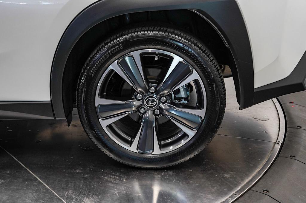 Thumbnail: 2025 Lexus UX - 22