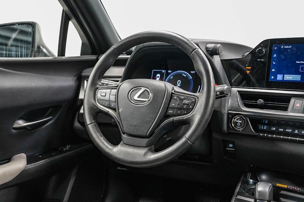 Thumbnail: 2025 Lexus UX - 13