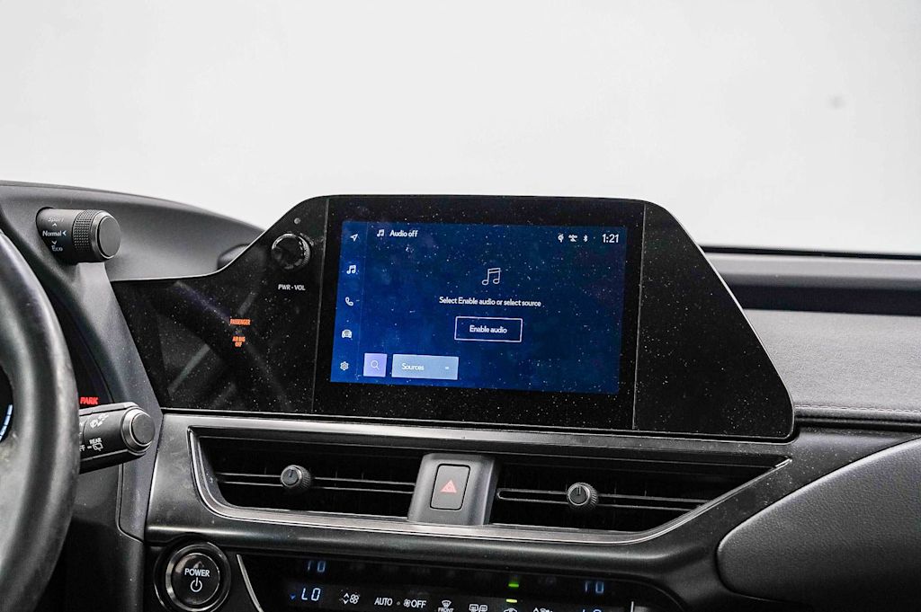 Thumbnail: 2025 Lexus UX - 15