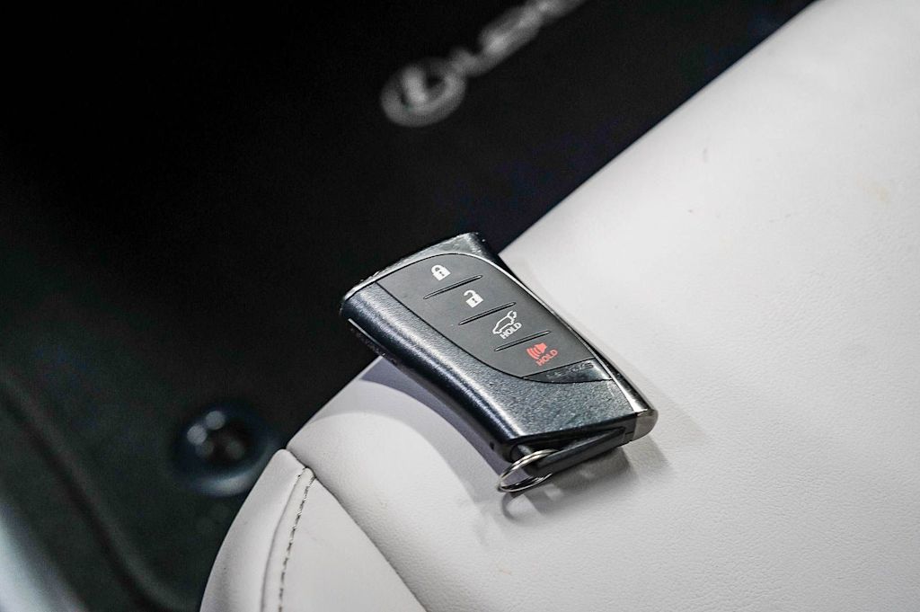 Thumbnail: 2025 Lexus UX - 27