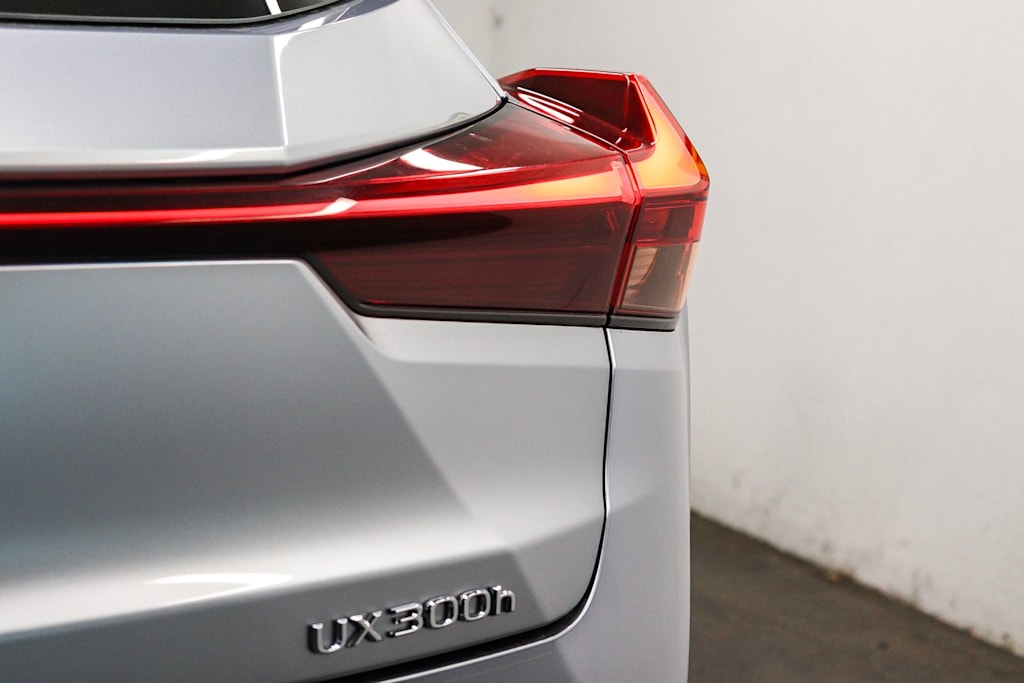 Thumbnail: 2025 Lexus UX - 20