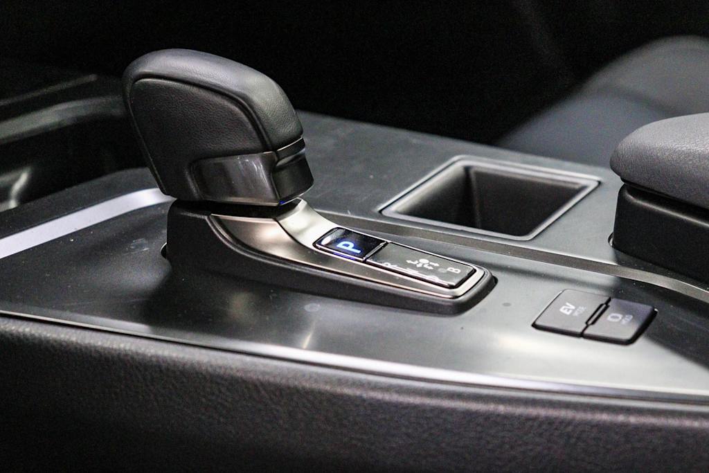 Thumbnail: 2025 Lexus UX - 13