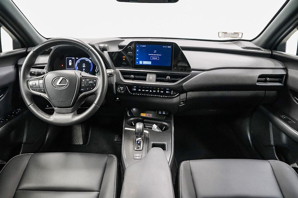 Thumbnail: 2025 Lexus UX - 2
