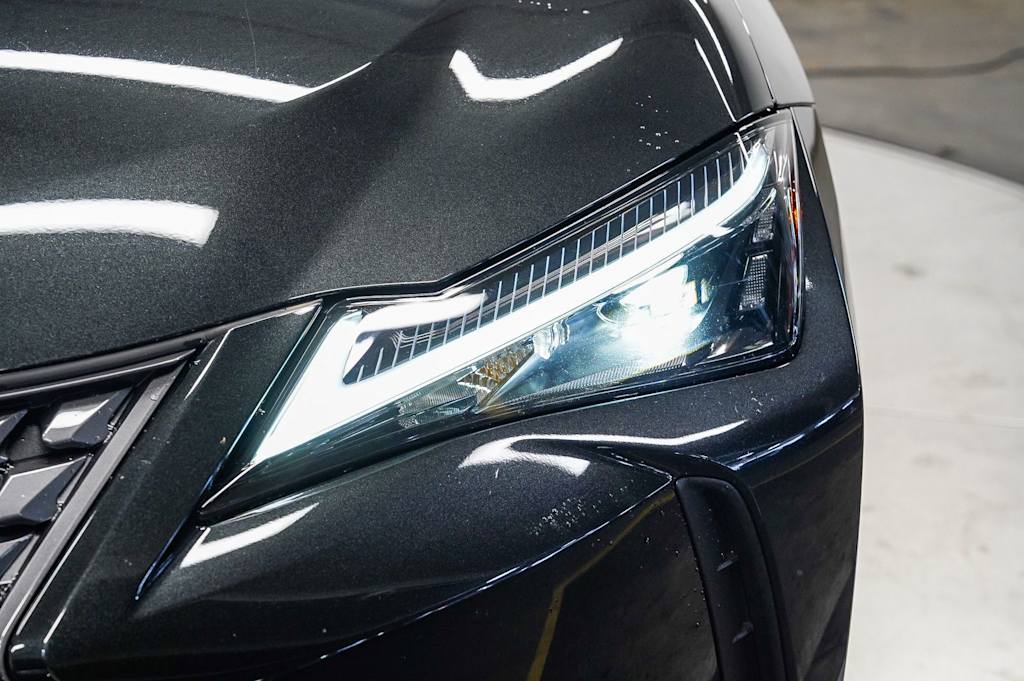 Thumbnail: 2025 Lexus UX - 21