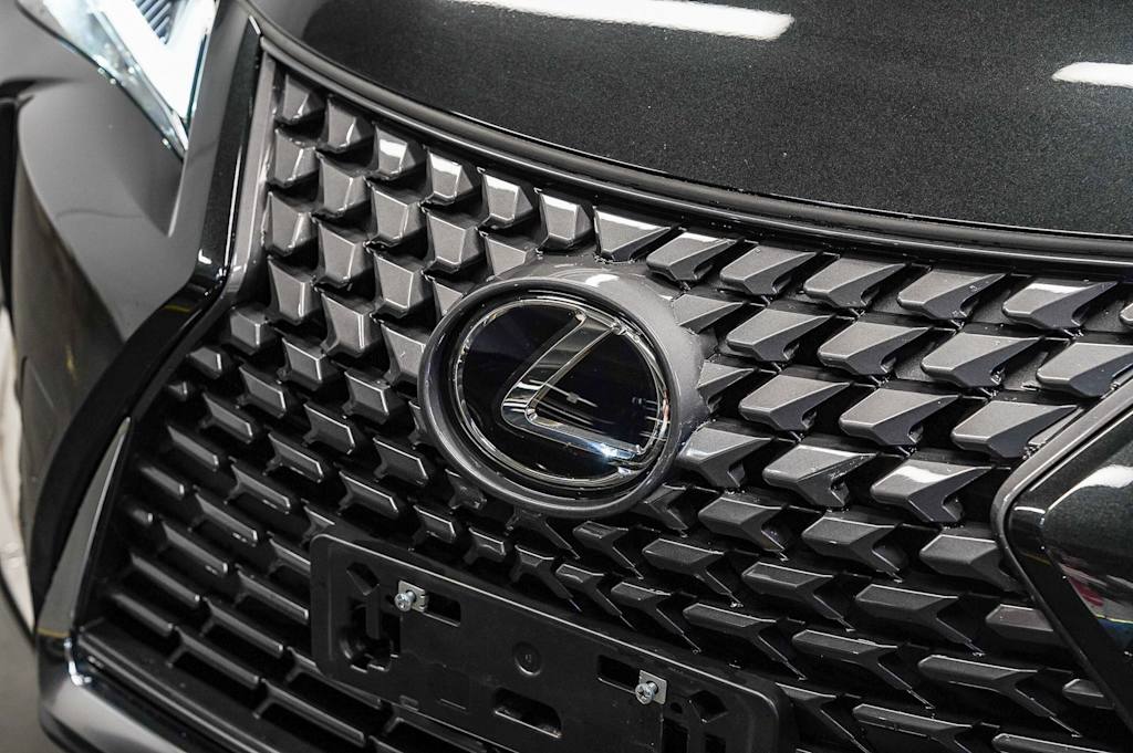 Thumbnail: 2025 Lexus UX - 5