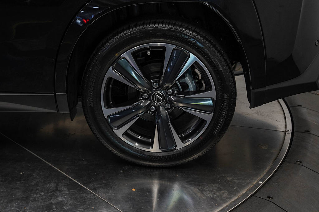 Thumbnail: 2026 Lexus UX - 22