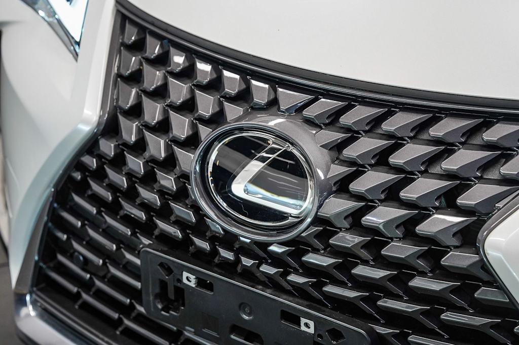 Thumbnail: 2025 Lexus UX - 6