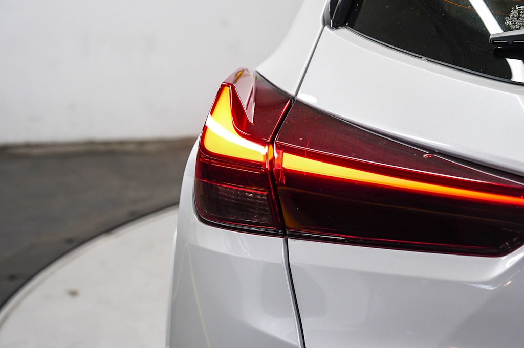 Thumbnail: 2025 Lexus UX - 19