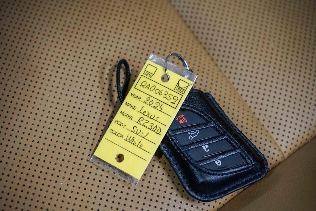 Thumbnail: 2024 Lexus RZ - 15