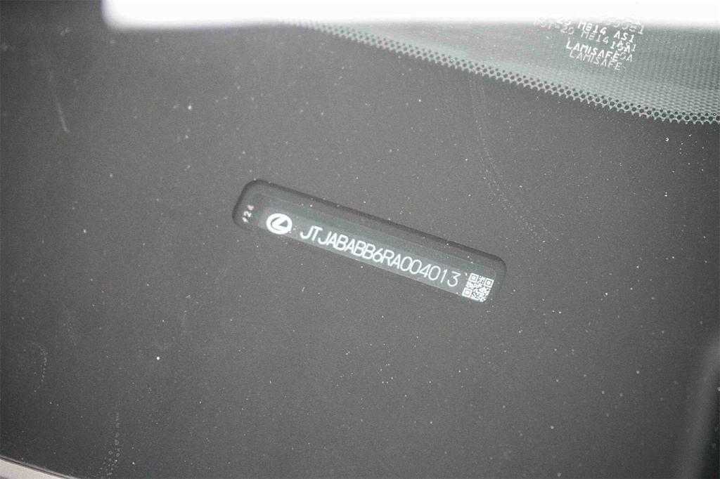 Thumbnail: 2024 Lexus RZ - 15