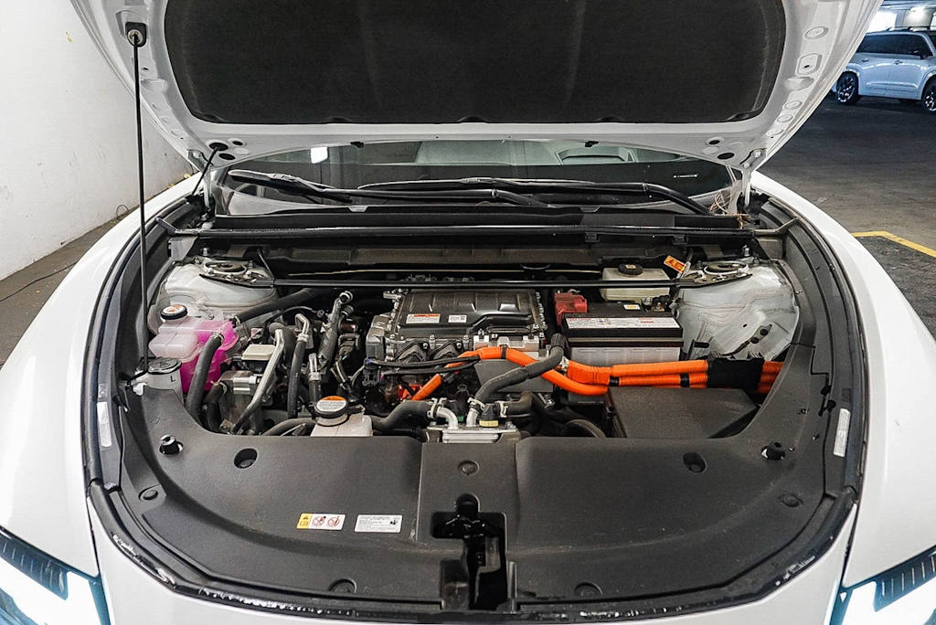 Thumbnail: 2024 Lexus RZ - 8