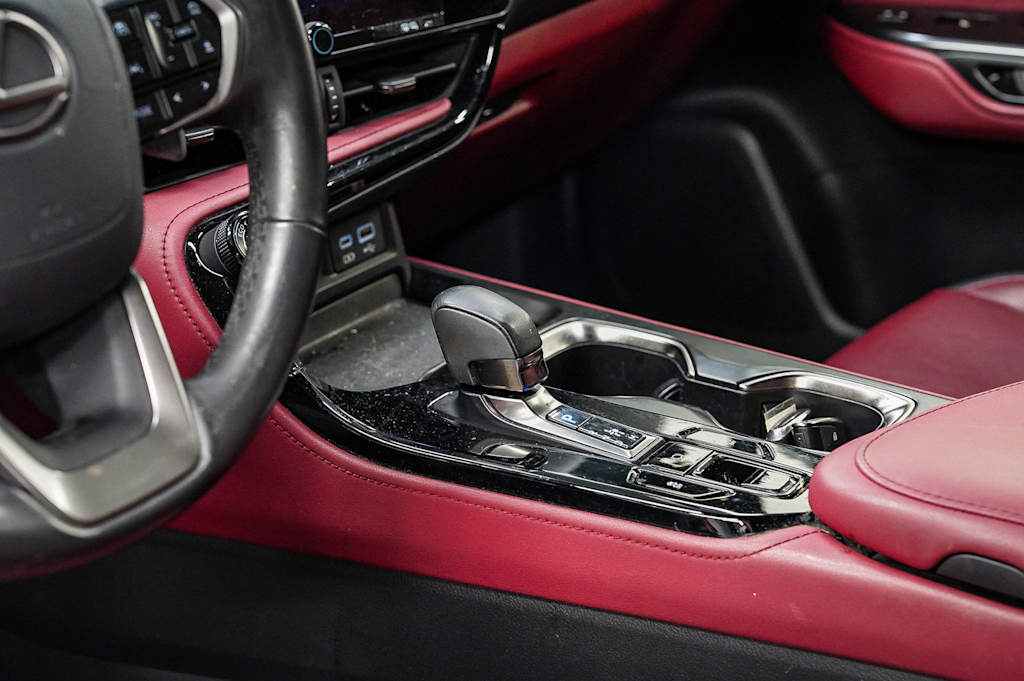 Thumbnail: 2024 Lexus ES - 13