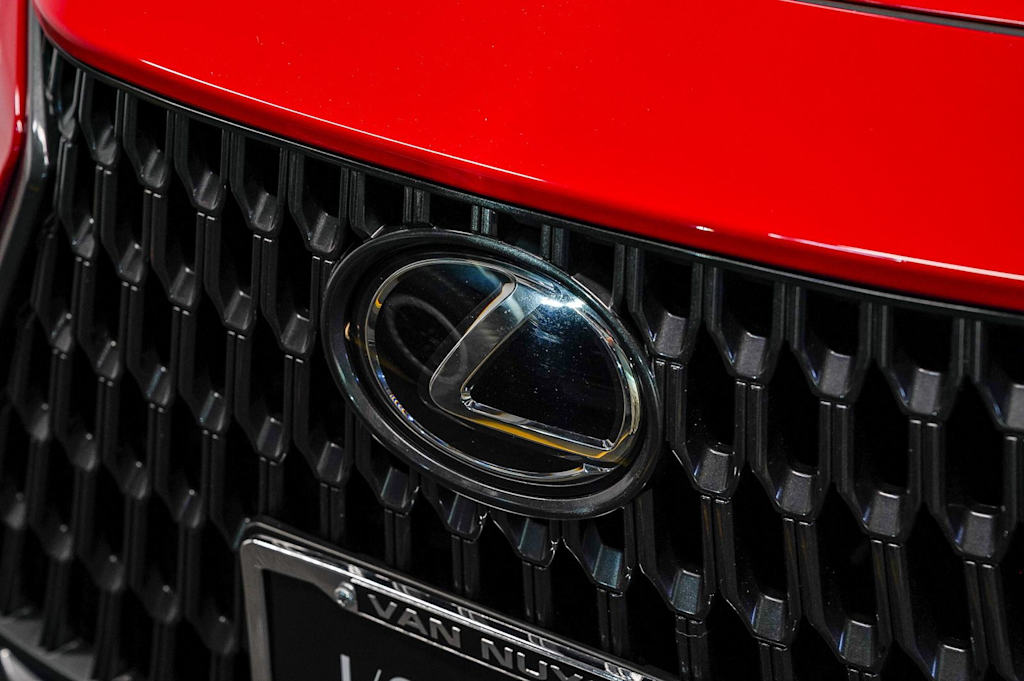 Thumbnail: 2024 Lexus ES - 5
