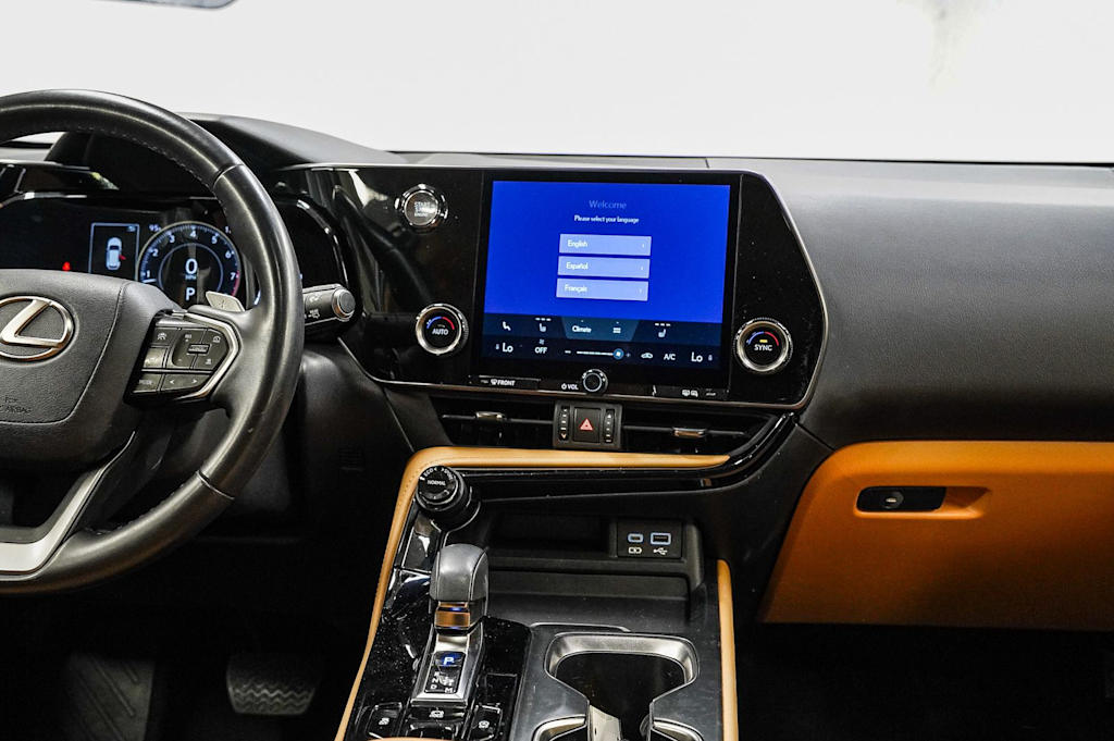 Thumbnail: 2024 Lexus ES - 8