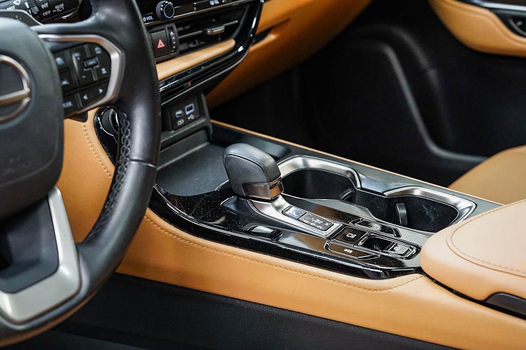 Thumbnail: 2024 Lexus ES - 15
