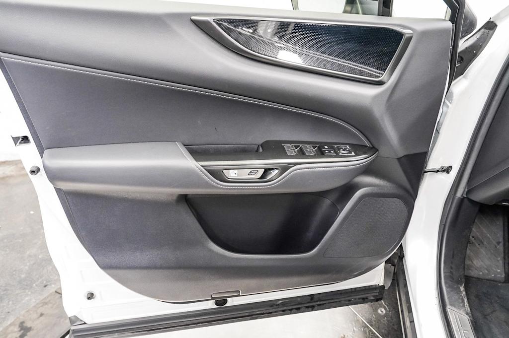 Thumbnail: 2024 Lexus ES - 26