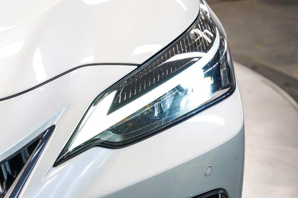 Thumbnail: 2025 Lexus ES - 17