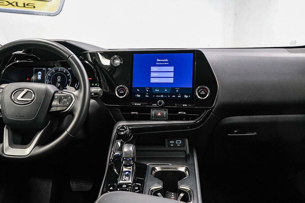 Thumbnail: 2025 Lexus ES - 8