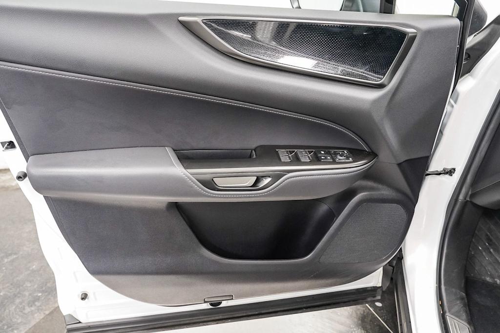 Thumbnail: 2024 Lexus ES - 26