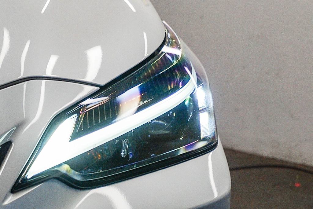 Thumbnail: 2024 Lexus ES - 18