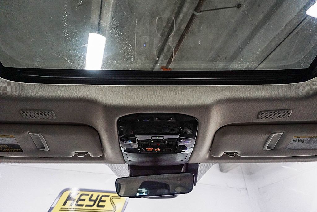 Thumbnail: 2024 Lexus ES - 22