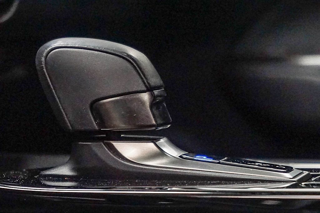 Thumbnail: 2024 Lexus ES - 12