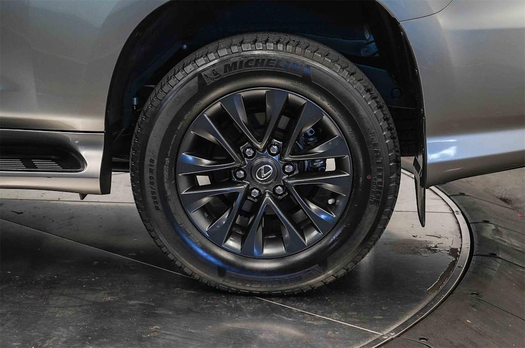 Thumbnail: 2023 Lexus GX - 23