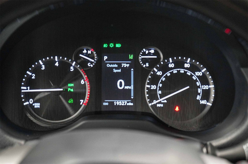 Thumbnail: 2023 Lexus GX - 16