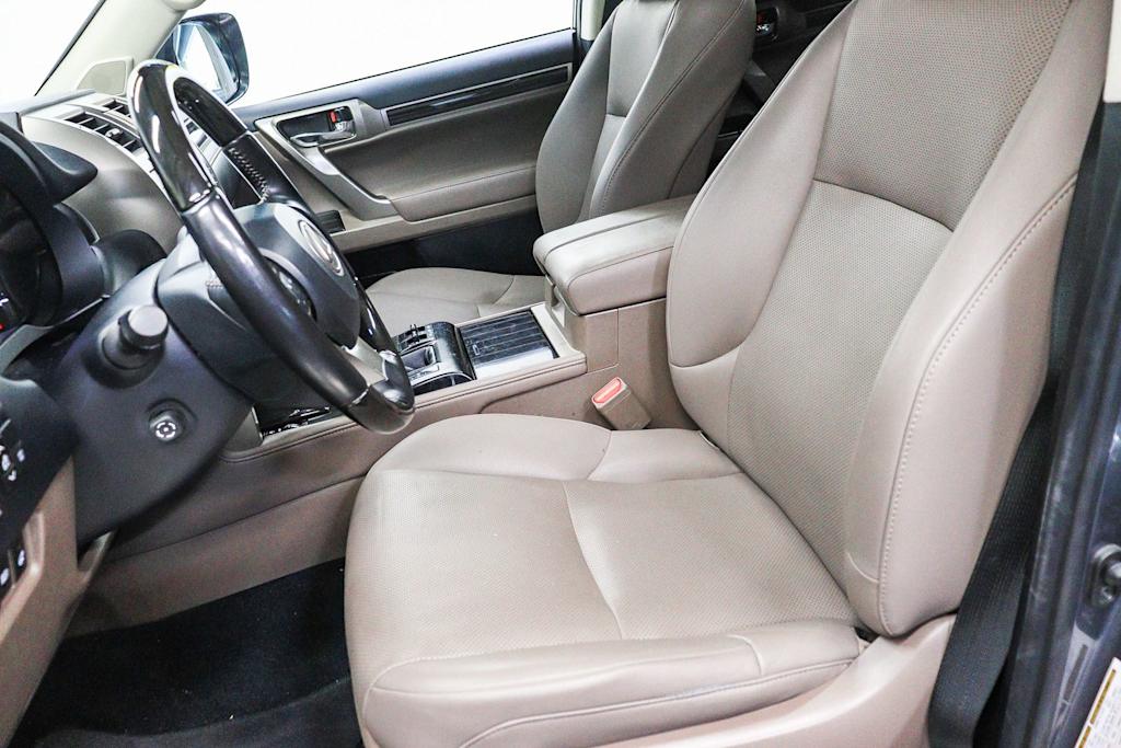 Thumbnail: 2021 Lexus GX - 10