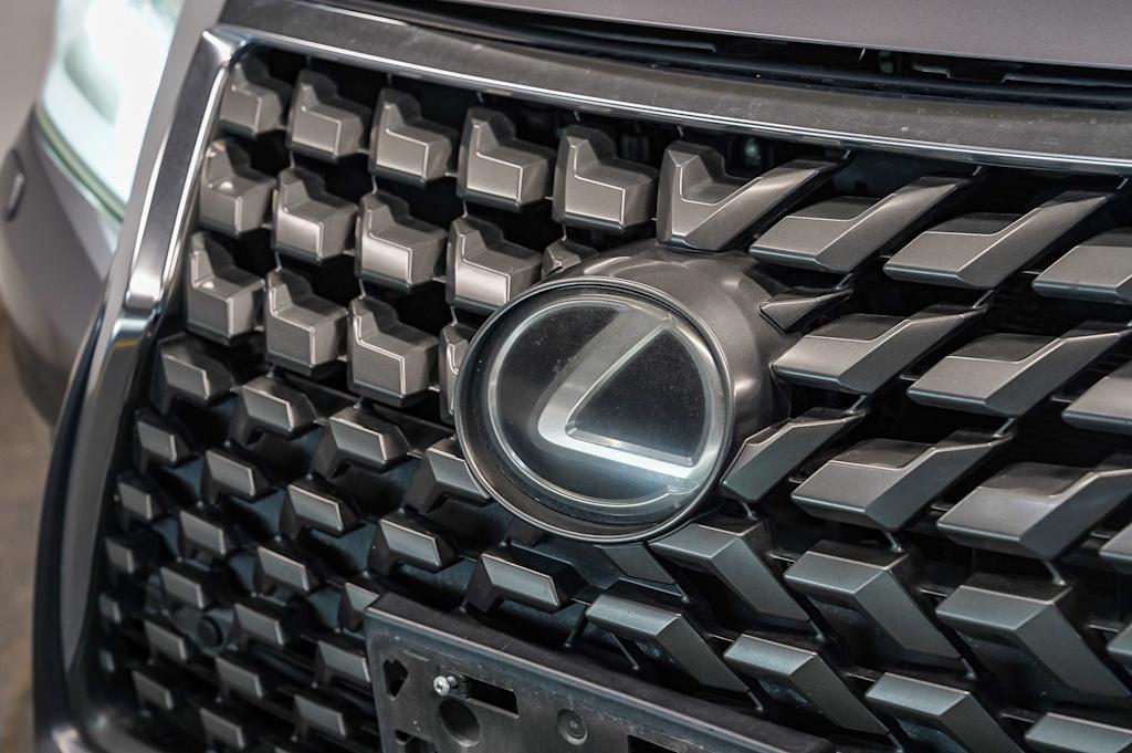 Thumbnail: 2021 Lexus GX - 6