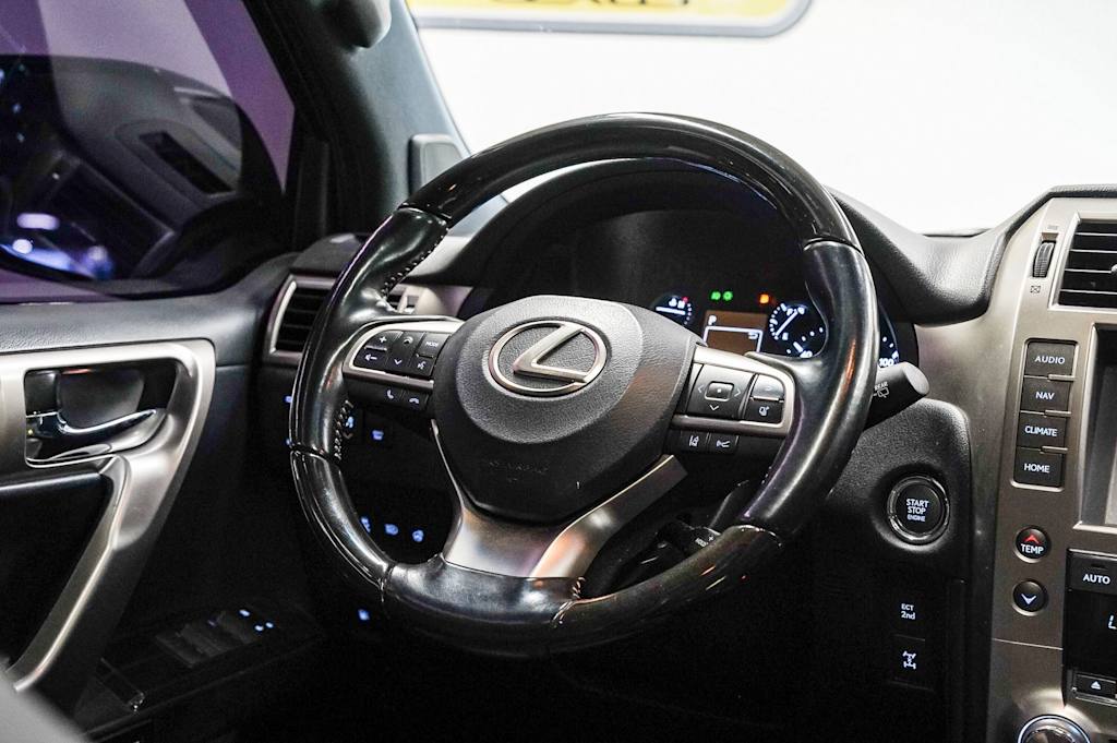 Thumbnail: 2021 Lexus GX - 13
