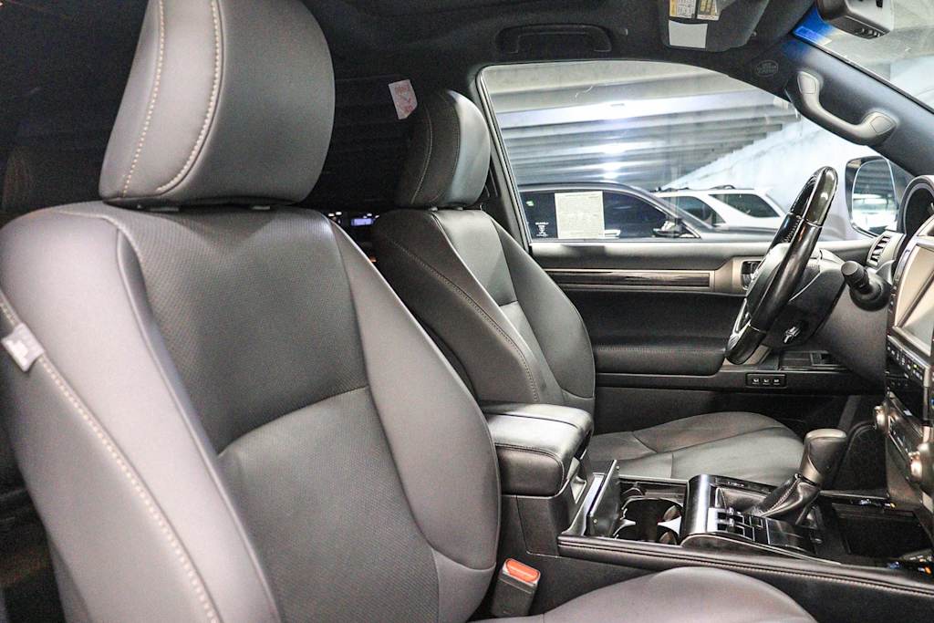 Thumbnail: 2021 Lexus GX - 10