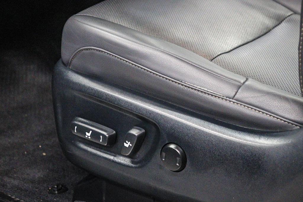Thumbnail: 2021 Lexus GX - 26