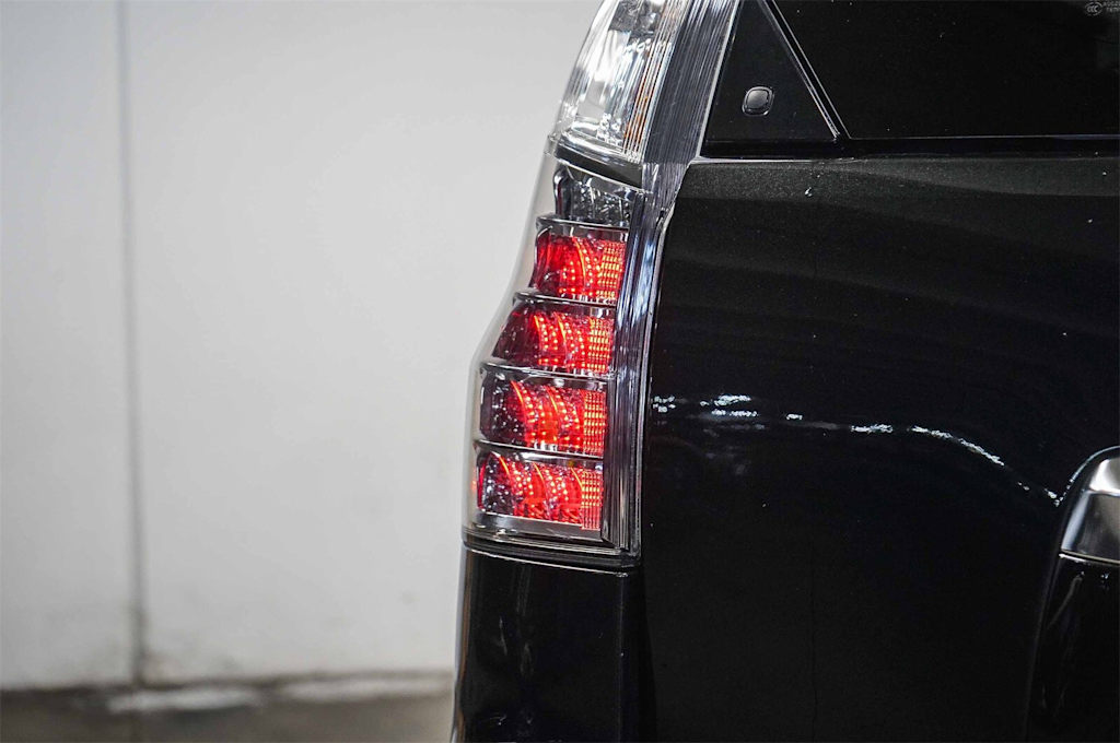 Thumbnail: 2023 Lexus GX - 24