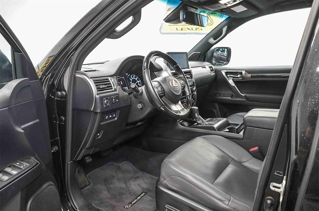 Thumbnail: 2023 Lexus GX - 14
