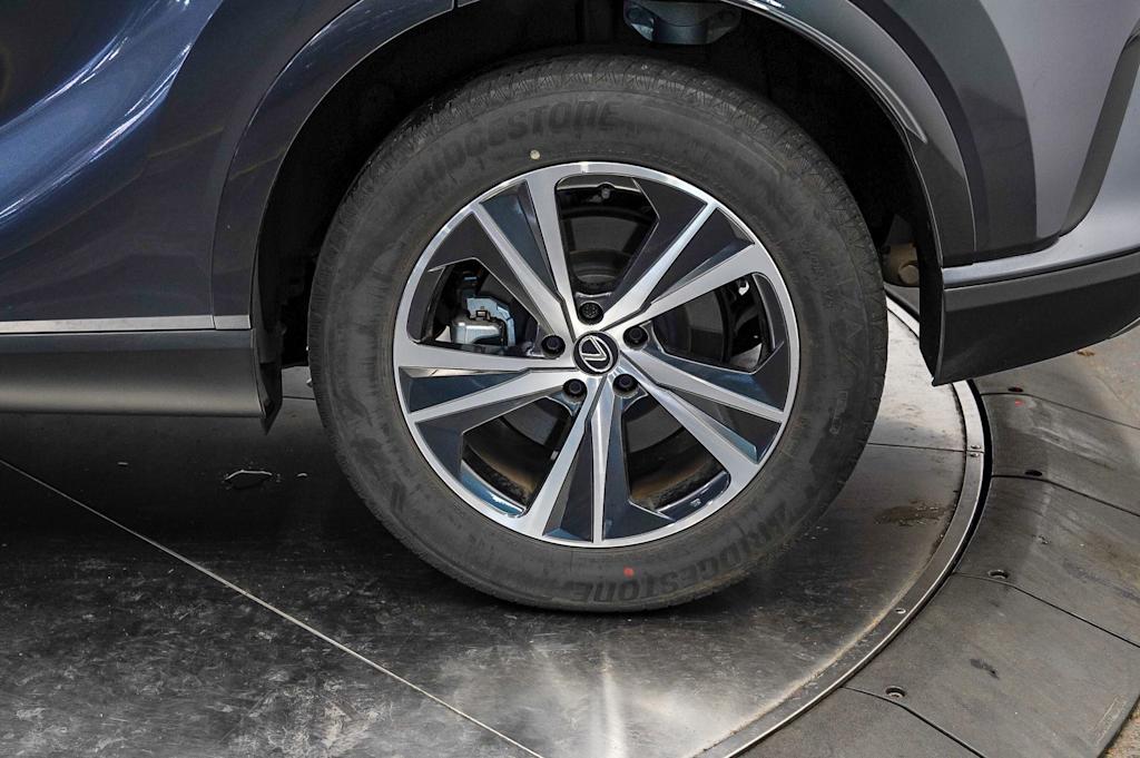 Thumbnail: 2024 Lexus RX - 22