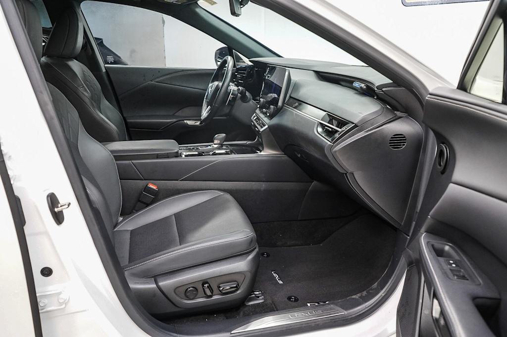 Thumbnail: 2024 Lexus RX - 10