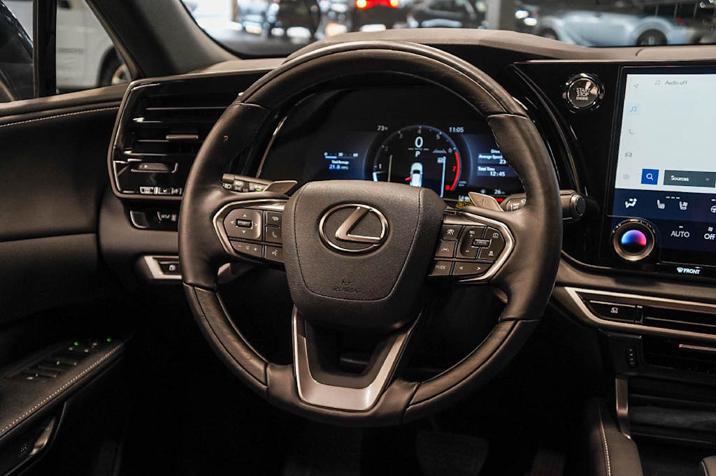 Thumbnail: 2025 Lexus RX - 9