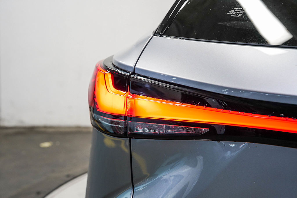 Thumbnail: 2024 Lexus RX - 21