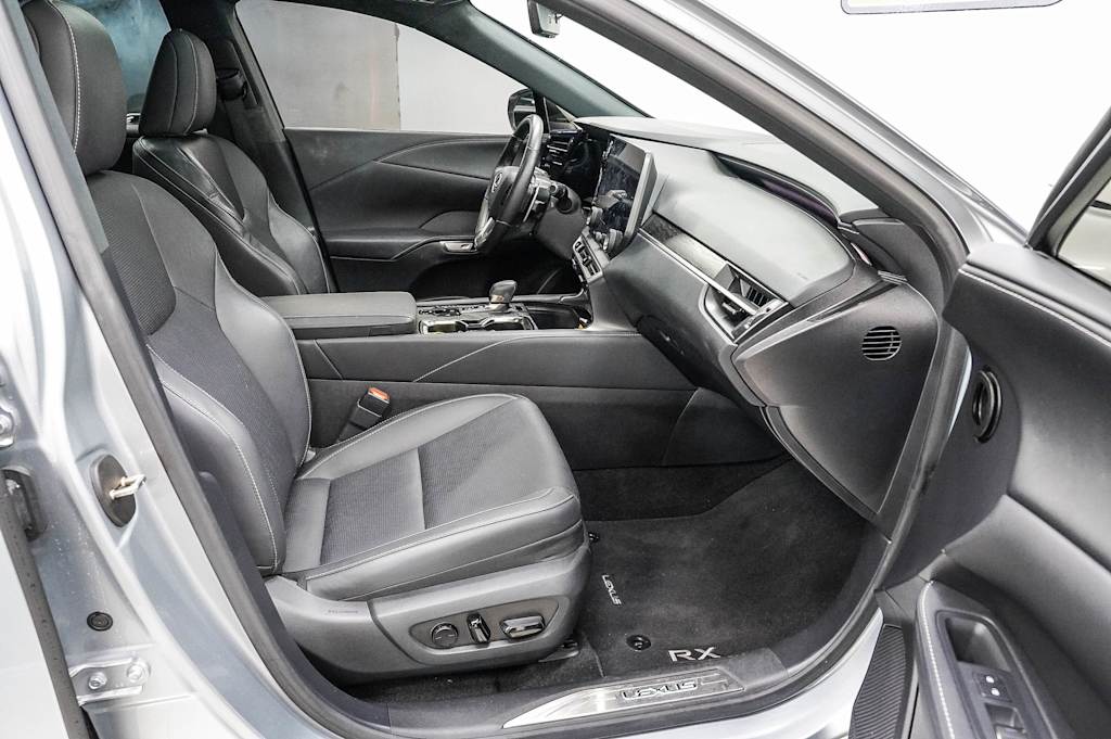 Thumbnail: 2024 Lexus RX - 9